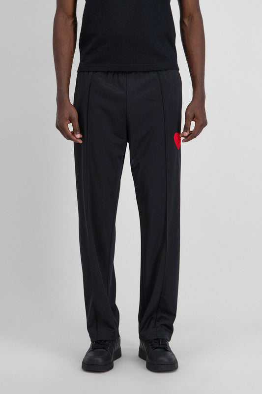 Pantalon de jogging noir coeur rouge